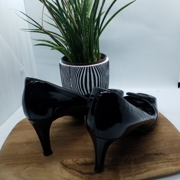 BALENCIAGA Vernice Vogue Size 7 Euro 37 Black Patent Kitten Heels - Picture 4 of 6